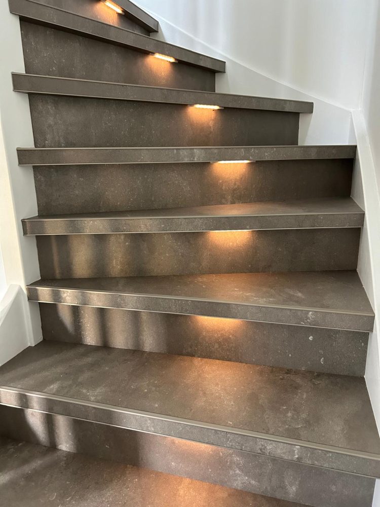 Led verlichting PVC trap de boer wonen en slapen